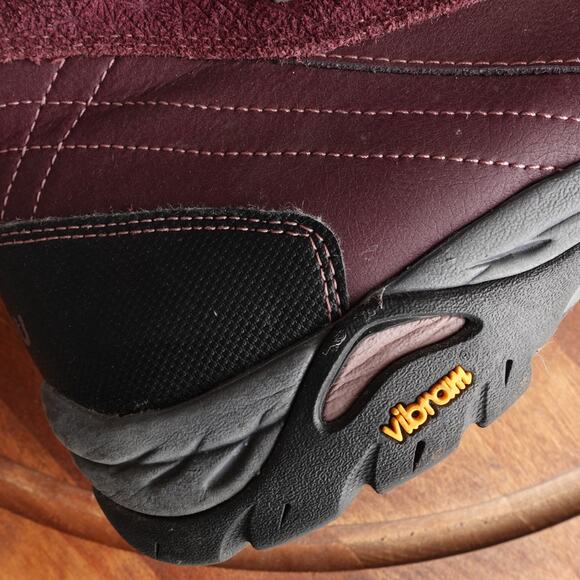 Ahnu Boots Womens SZ 10 Burgundy Twaine Hart Waterproof Hiking Outdoor Gorpcore - Picture 10 of 16